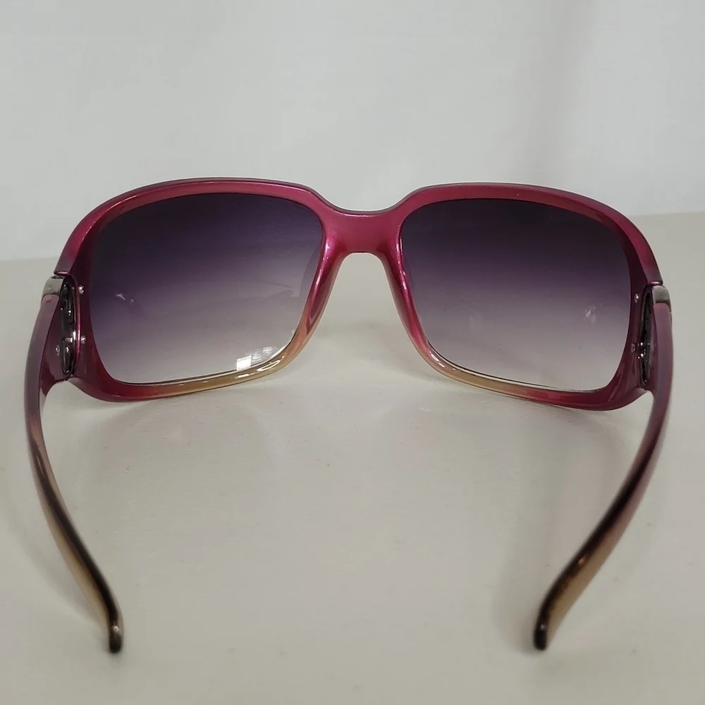 Liz Claiborne Oversized Sunglasses